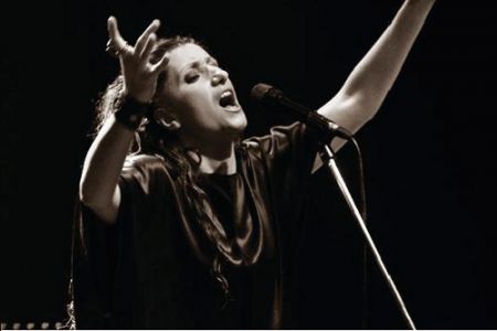 Η Άννα Μπουρμά «Αυτοπροσώπως» στον Νίκο Θρασυβούλου