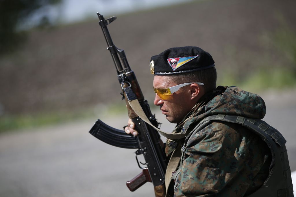 Επεκτείνει τον κατάλογο των κυρώσεων σε βάρος της Ρωσίας η ΕΕ