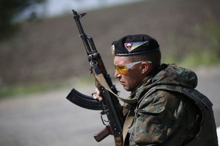 Επεκτείνει τον κατάλογο των κυρώσεων σε βάρος της Ρωσίας η ΕΕ