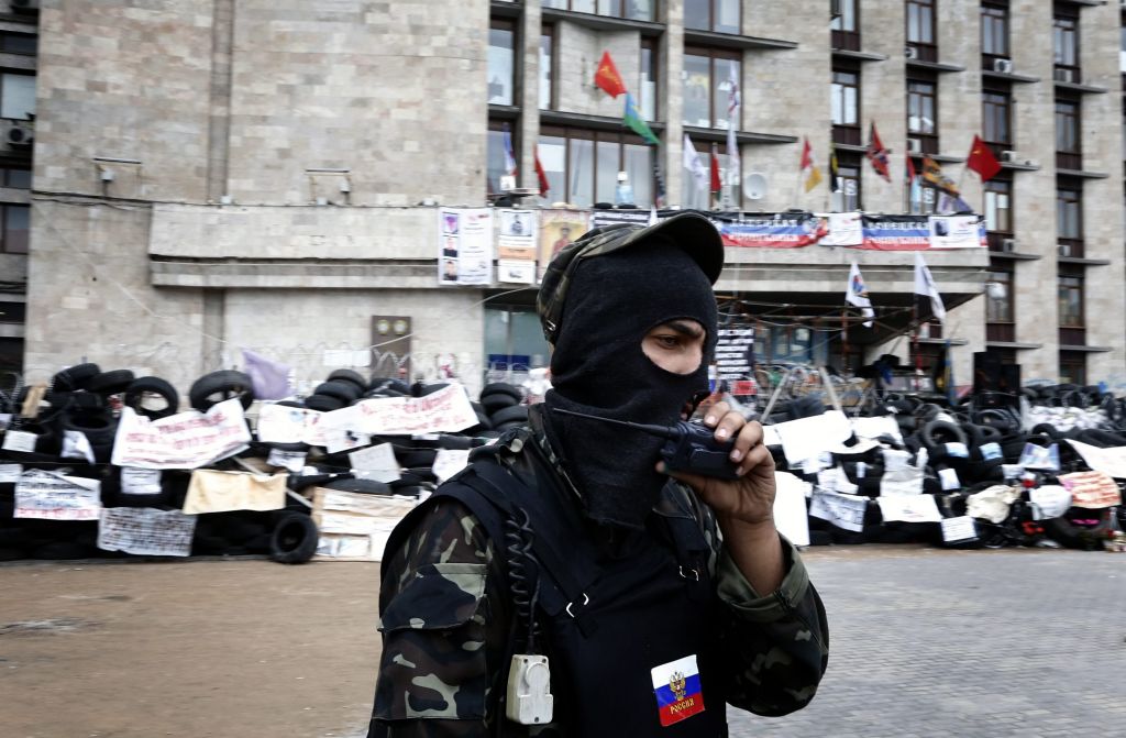 H Ρωσία καλεί σε διάλογο υπό τον ΟΑΣΕ Ουκρανία και φιλορώσους αυτονομιστές