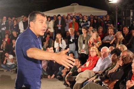 Στ.Θεοδωράκης: Αντιδρούν στο σποτ συντηρητικοί αριστεροί