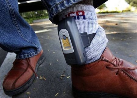 Εγκρίθηκε 1 εκατ. ευρώ για τα «βραχιολάκια» κρατουμένων