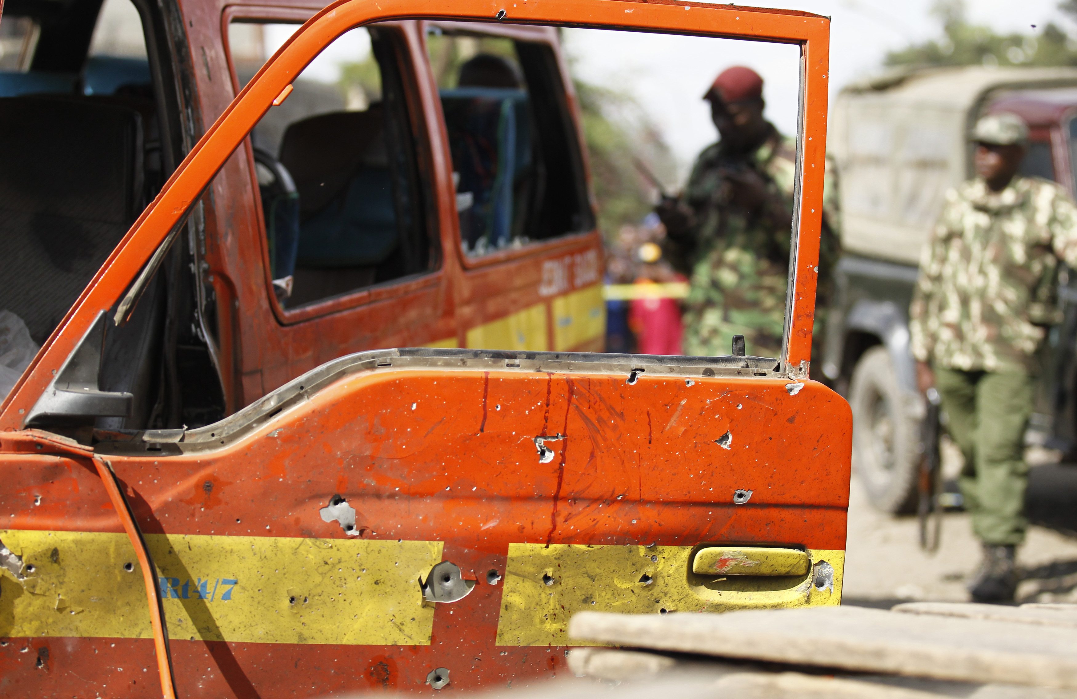 Τουλάχιστον 10 νεκροί μετά από διπλή έκρηξη στο Ναϊρόμπι