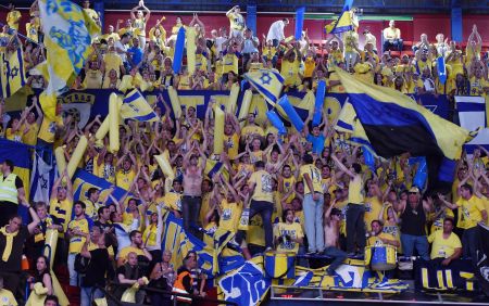 Ευρωλίγκα: Η Μακάμπι σήκωσε την κούπα στο Μιλάνο