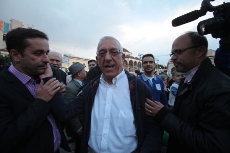 Κακλαμάνης: Παράνομη προεκλογική δραστηριότητα από Σπηλιωτόπουλο