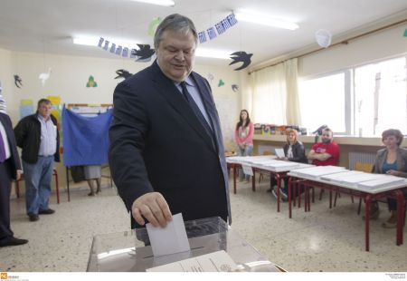 Βενιζέλος: Ο λαός εκλέγει τους καλύτερους δημάρχους