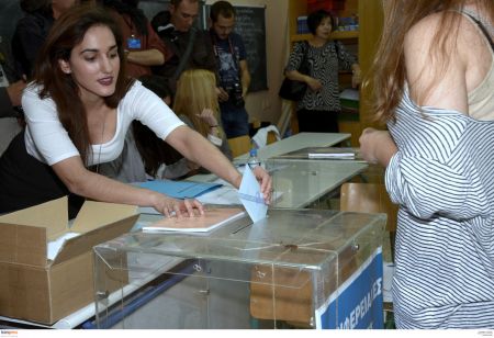 Οι δήμαρχοι που εξελέγησαν στον β΄γύρο με ποσοστό πάνω από 59%