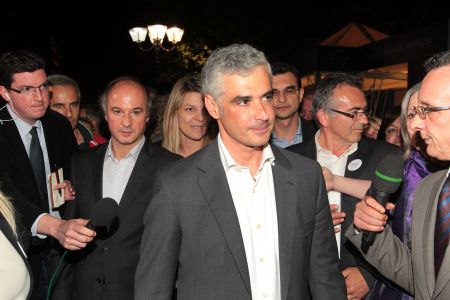 Ολοι οι δημοτικοί σύμβουλοι εγκατέλειψαν τον Αρη Σπηλιωτόπουλο