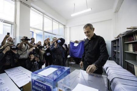 Τρικυμία από τις αλληλοκατηγορίες στο λιμάνι