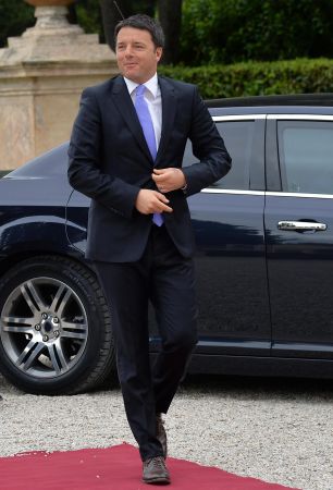 Ιταλία: O Ρέντσι ζητά αλλαγή πολιτικής από τον νέο πρόεδρο της Κομισιόν