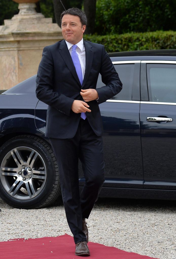 Ιταλία: O Ρέντσι ζητά αλλαγή πολιτικής από τον νέο πρόεδρο της Κομισιόν