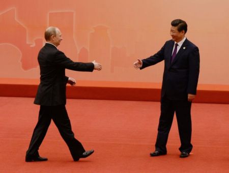 Κίνα και Ρωσία ισχυροποιούν δεσμούς με κοινά ναυτικά γυμνάσια