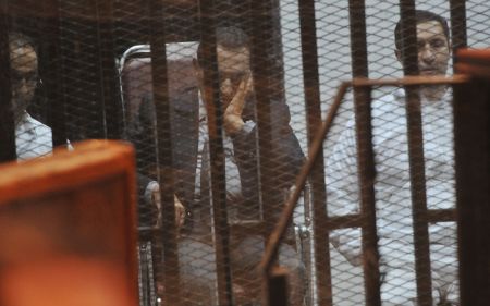 Σε τριετή φυλάκιση για διαφθορά καταδικάστηκε ο Χ. Μουμπάρακ