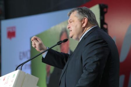 Βενιζέλος: Δεν είναι φασίστες και ναζιστές όλοι όσοι ψηφίζουν Χ.Α.