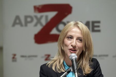 Δούρου: Αναπτυξιακό πρότυπο με έμφαση στην καταπολέμηση ανεργίας