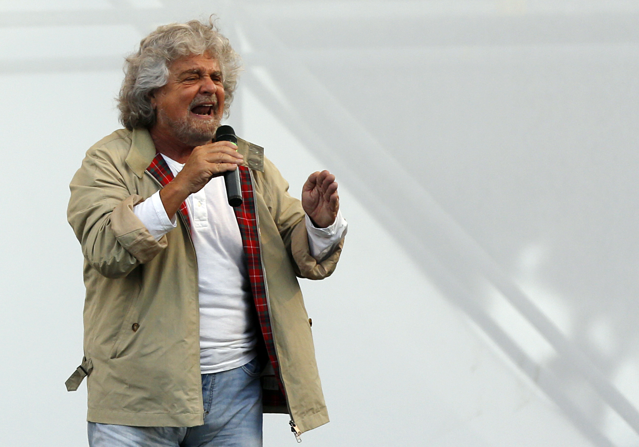 Γκρίλο: Oι μετανάστες είναι φορείς ασθενειών όπως η φυματίωση