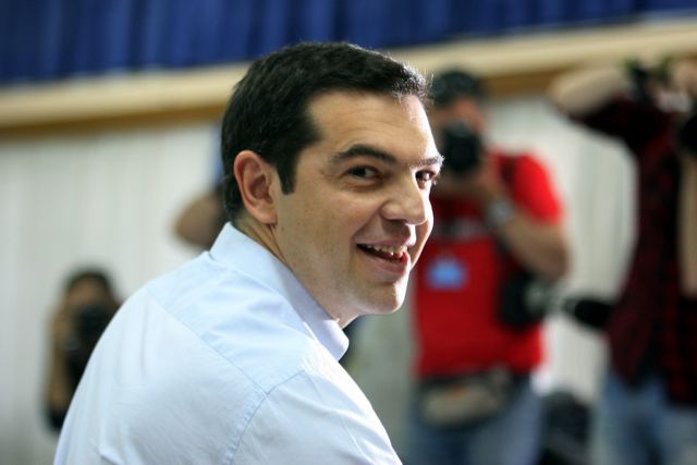 Tsipras preparing for TIF speech, meets with political secretariat
