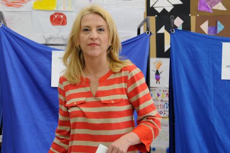 Νικήτρια η Ρένα Δούρου στην Περιφέρεια Αττικής