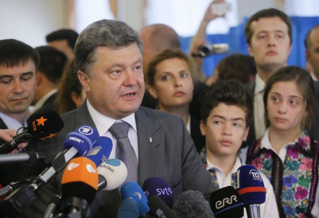 Στον Πέτρο Ποροσένκο η ουκρανική προεδρία σύμφωνα με τα exit poll