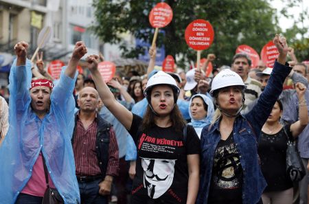 Κατεδάφιση της συνοικίας Οκμεϊντανί αποφάσισε η τουρκική κυβέρνηση