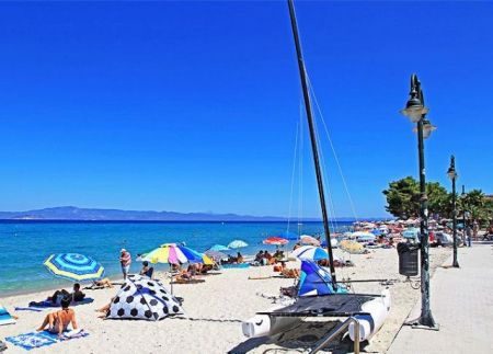 Δήμος Κασσάνδρας: Kακοδιοίκηση κατά την παραχώρηση αιγιαλού