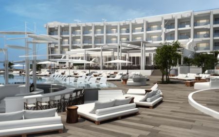 Πολυτελής είσοδος στη φιλοξενία