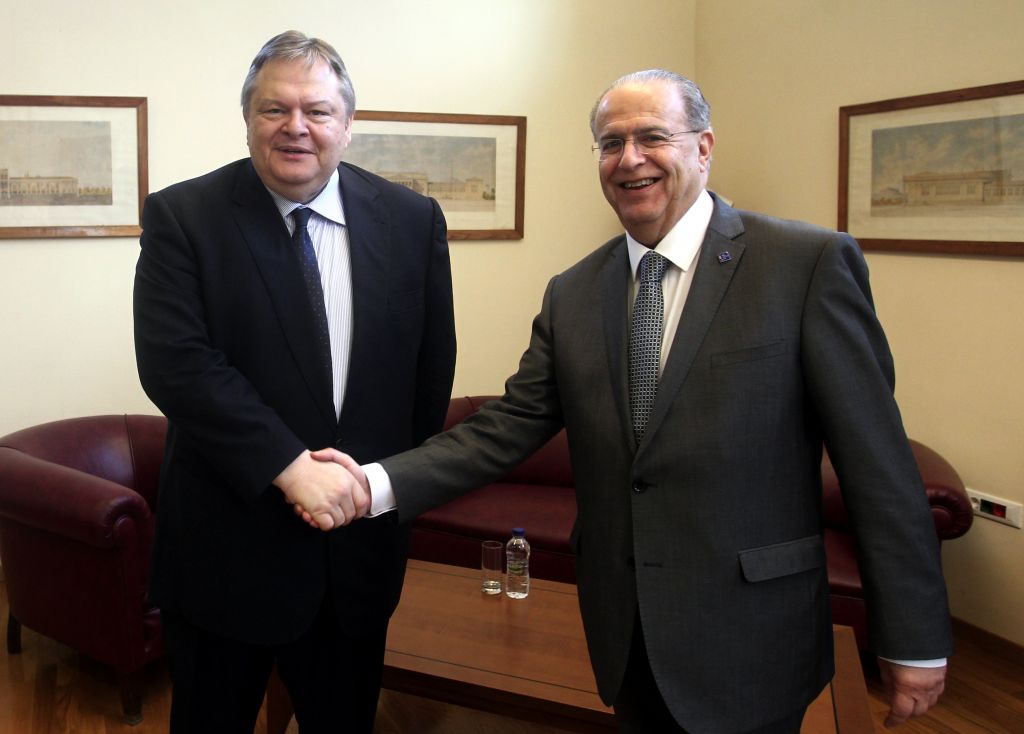 Βενιζέλος: Σε κρίσιμο σταυροδρόμι η ΕΕ, πρέπει να ενισχυθεί ο ρόλος της