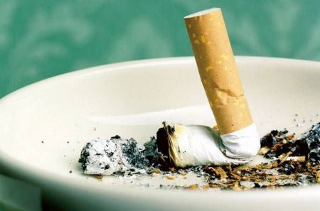 Μείωση (αλλά όχι αρκετή) των καπνιστών την τελευταία δεκαετία