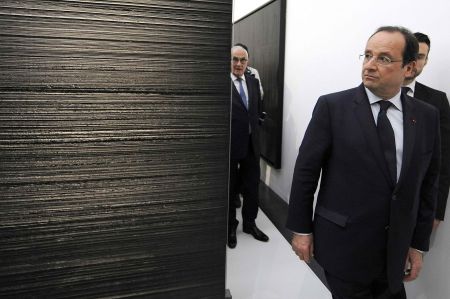 Γαλλία: Πέφτει κατακόρυφα η δημοτικότητα του Φρανσουά Ολάντ