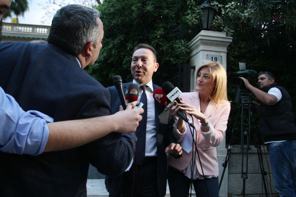 Στουρνάρας:Διαψεύδει ότι το ΔΝΤ βάζει φρένο σε φοροελαφρύνσεις