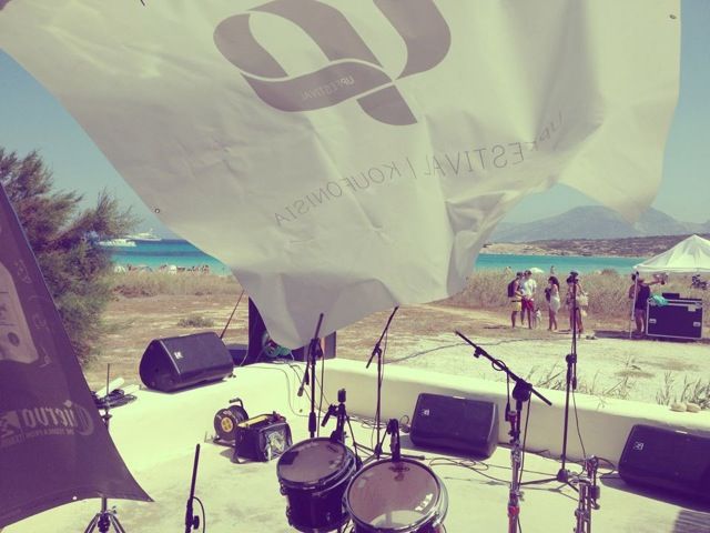 UP FESTIVAL δίπλα στο κύμα, στο Κουφονήσι