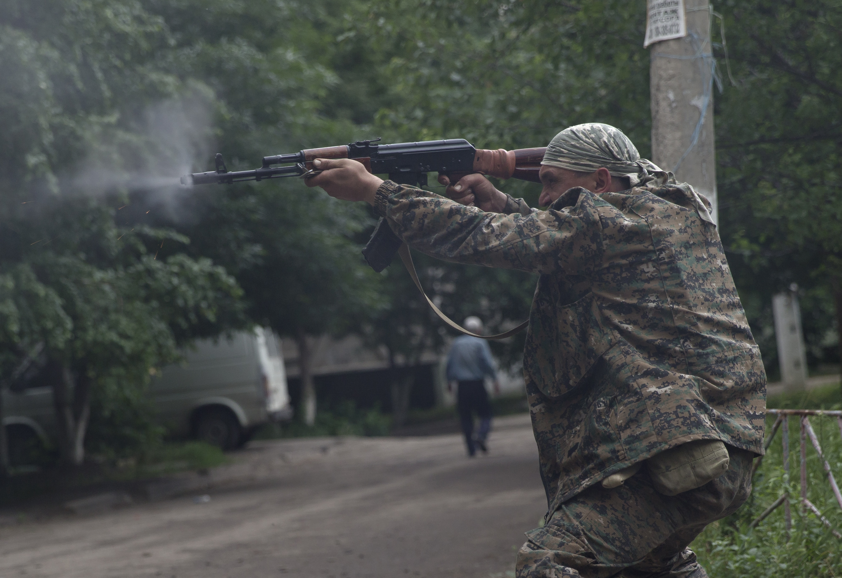 Ουκρανία: Μάχες μεταξύ στρατού και ρωσόφιλων αυτονομιστών