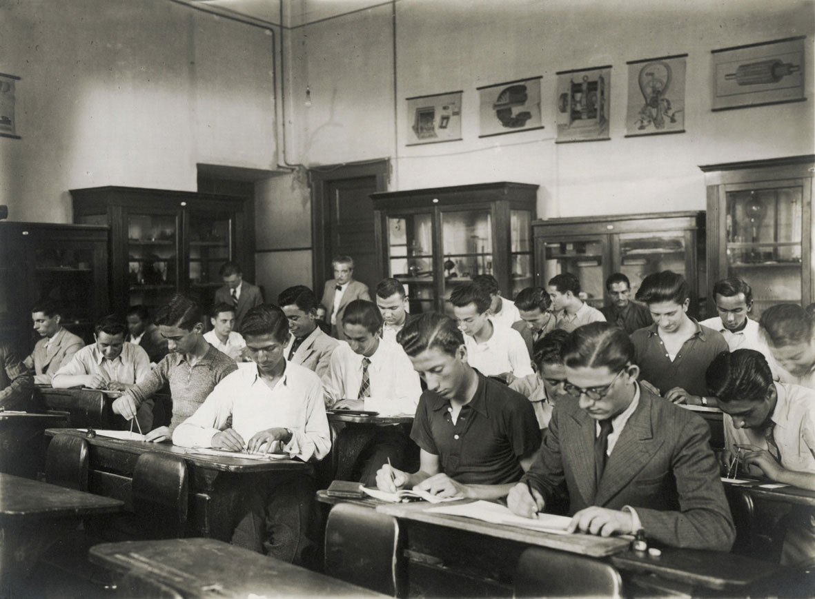 Η σχολική ζωή ενάμιση αιώνα