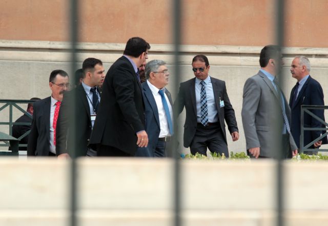Μιχαλολιάκος:Mήνυση εναντίον του εισαγγελέα φυλακών Κορυδαλλού | tovima.gr