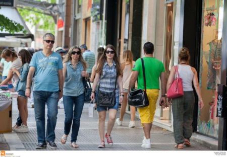 Σε εκκρεμότητα η Κυριακάτικη λειτουργία των καταστημάτων