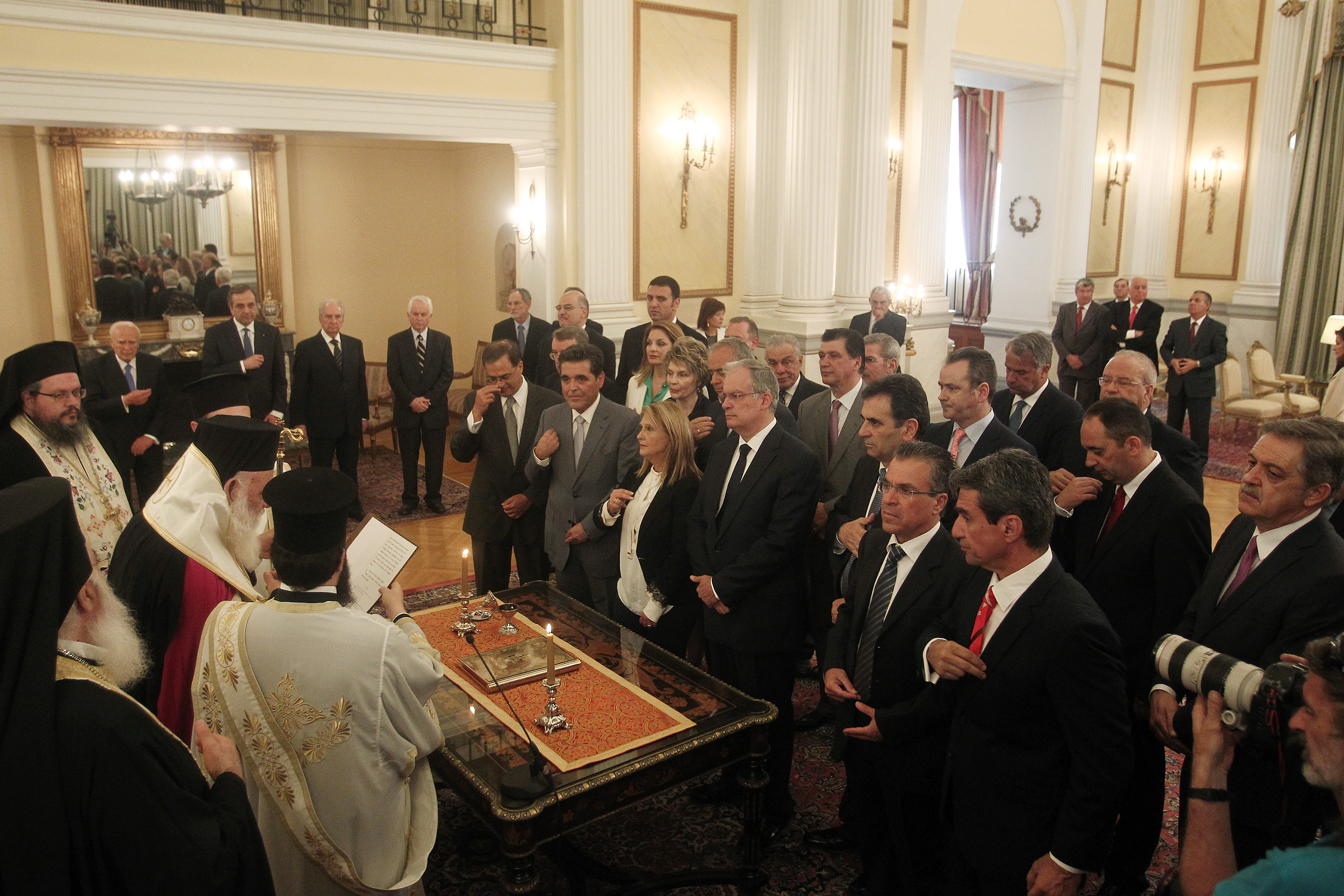 Ορκίστηκε η νέα κυβέρνηση- Συνεδρίασε το Υπουργικό Συμβούλιο