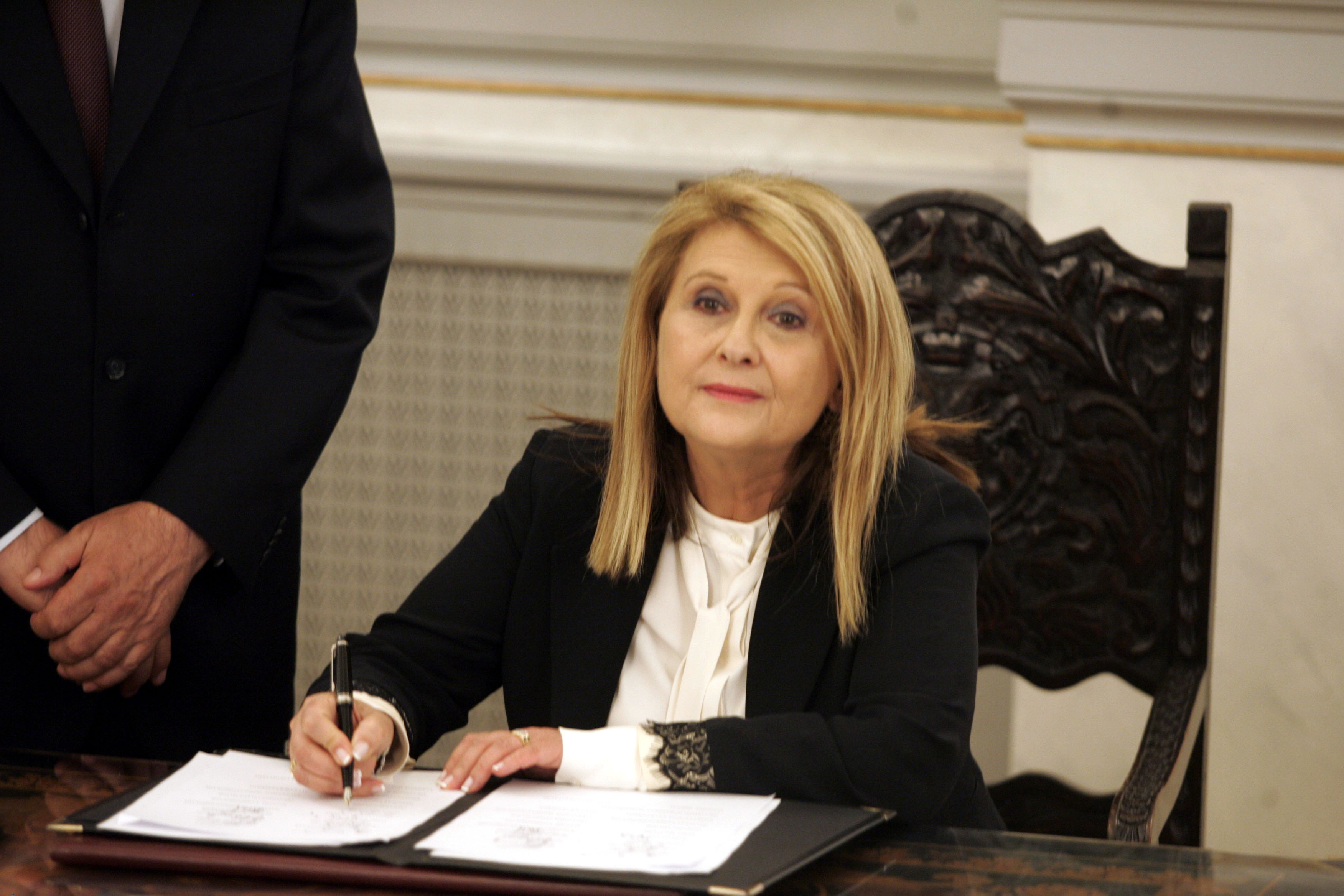 Βούλτεψη: Δεν υπάρχει θέμα εντός κυβέρνησης για τη «μικρή» ΔΕΗ