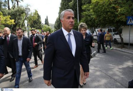 Ο Σαμαράς όρισε τις αρμοδιότητες του υπουργείου Υγείας