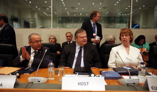 Βενιζέλος: Να ενισχύσουμε τους δεσμούς Ευρώπης-αραβικού κόσμου