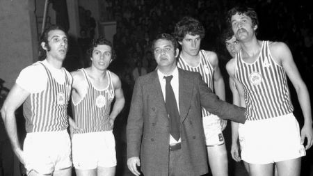 Πέθανε ο θρυλικός Κώστας Μουρούζης σε ηλικία 80 ετών