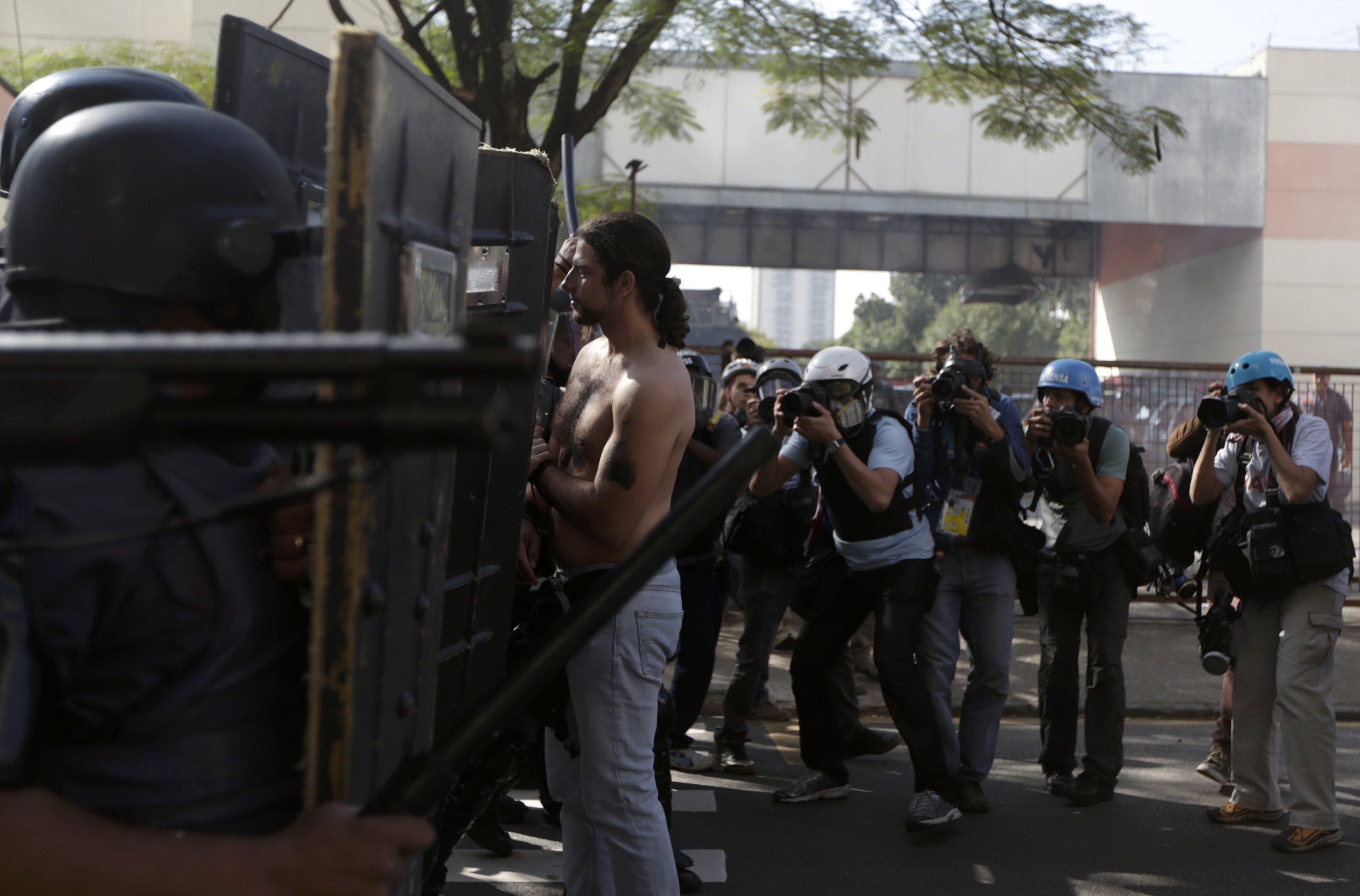Με δακρυγόνα απάντησε η αστυνομία σε διαδήλωση στο Σάο Πάολο