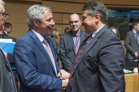 Η νέα ενεργειακή στρατηγική της ΕΕ θα βασίζεται σε οκτώ πυλώνες