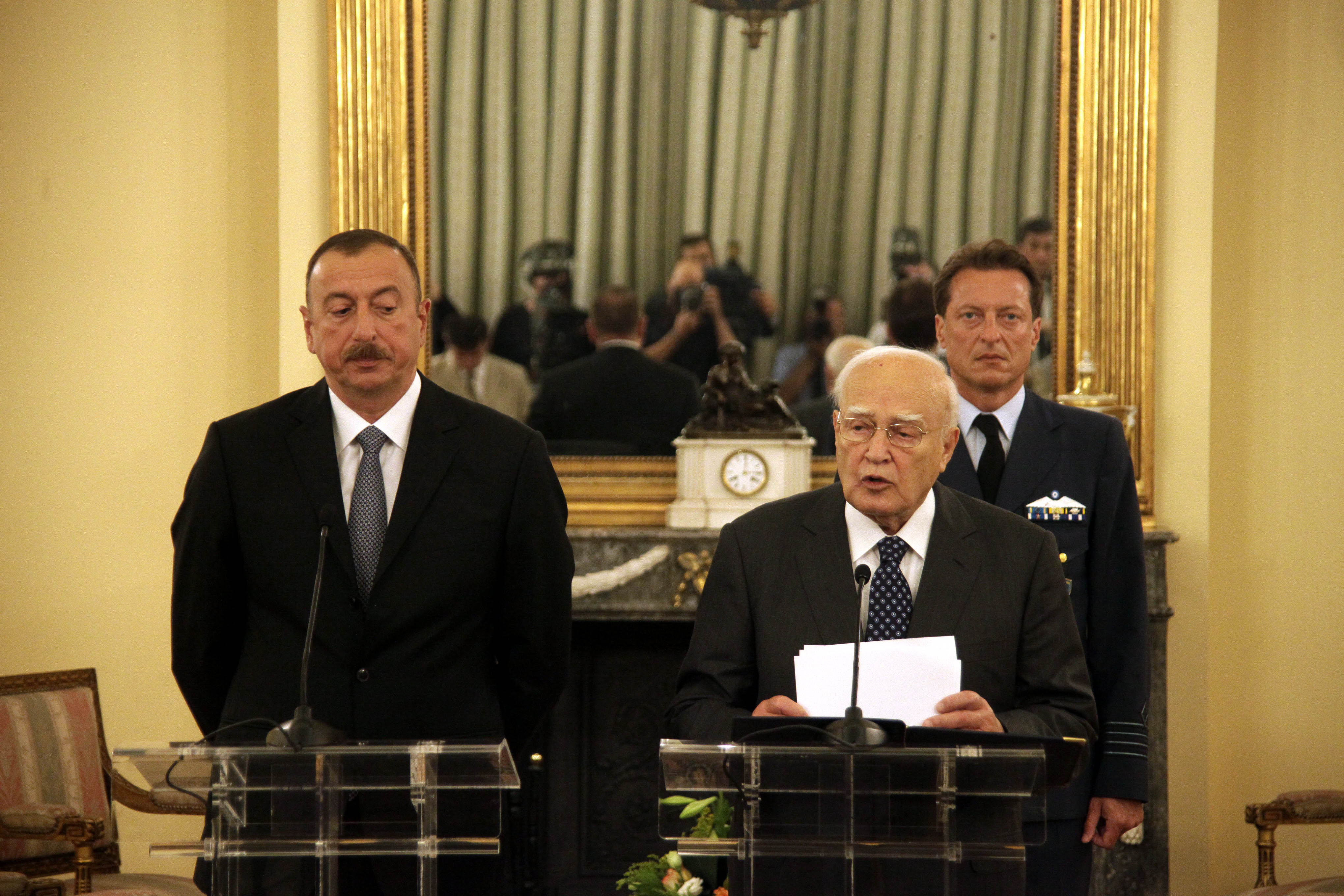 Συνάντησεις με Παπούλια – Σαμαρά του αζέρου προέδρου