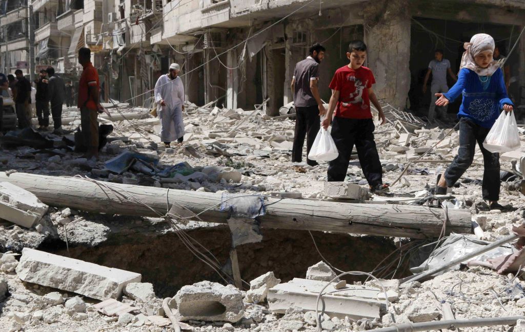 Η Συρία βομβάρδισε προπύργιο εξεγερμένων κοντά στη Δαμασκό