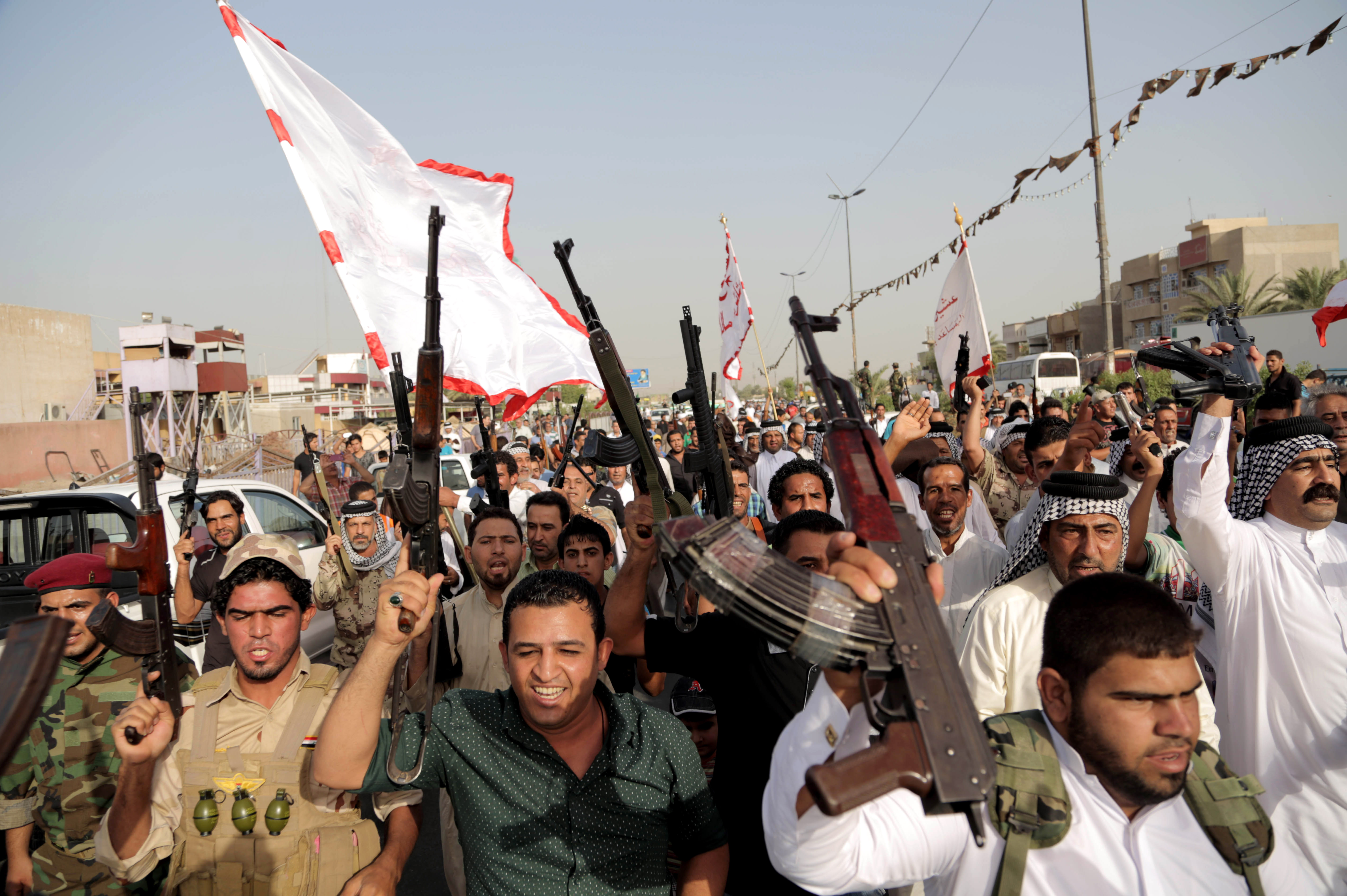 Πόλεις-κλειδιά στα σύνορα με το Ιράκ κατέλαβαν οι τζιχαντιστές