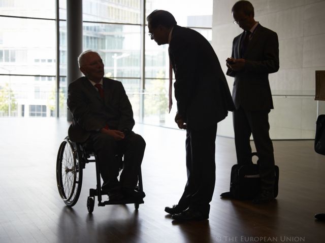 Hardouvelis arranges emergency meeting with Schäuble in Berlin