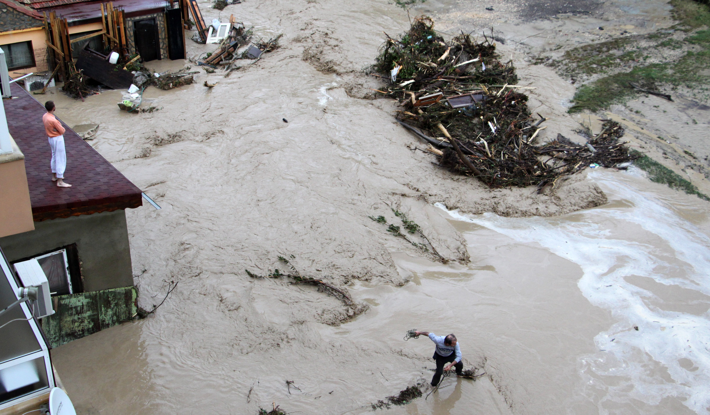 Βουλγαρία: Τρεις νεκροί από τις σφοδρές πλημμύρες
