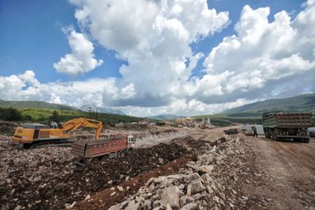 Στα «κάγκελα» οι εργολήπτες δημοσίων έργων