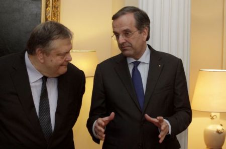 Η Κυβέρνηση αγωνιά για τα προαπαιτούμενα