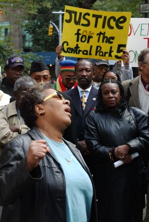 Αποζημίωση 41 εκ. δολ. σε πέντε καταδίκες για βιασμό που δε διέπραξαν